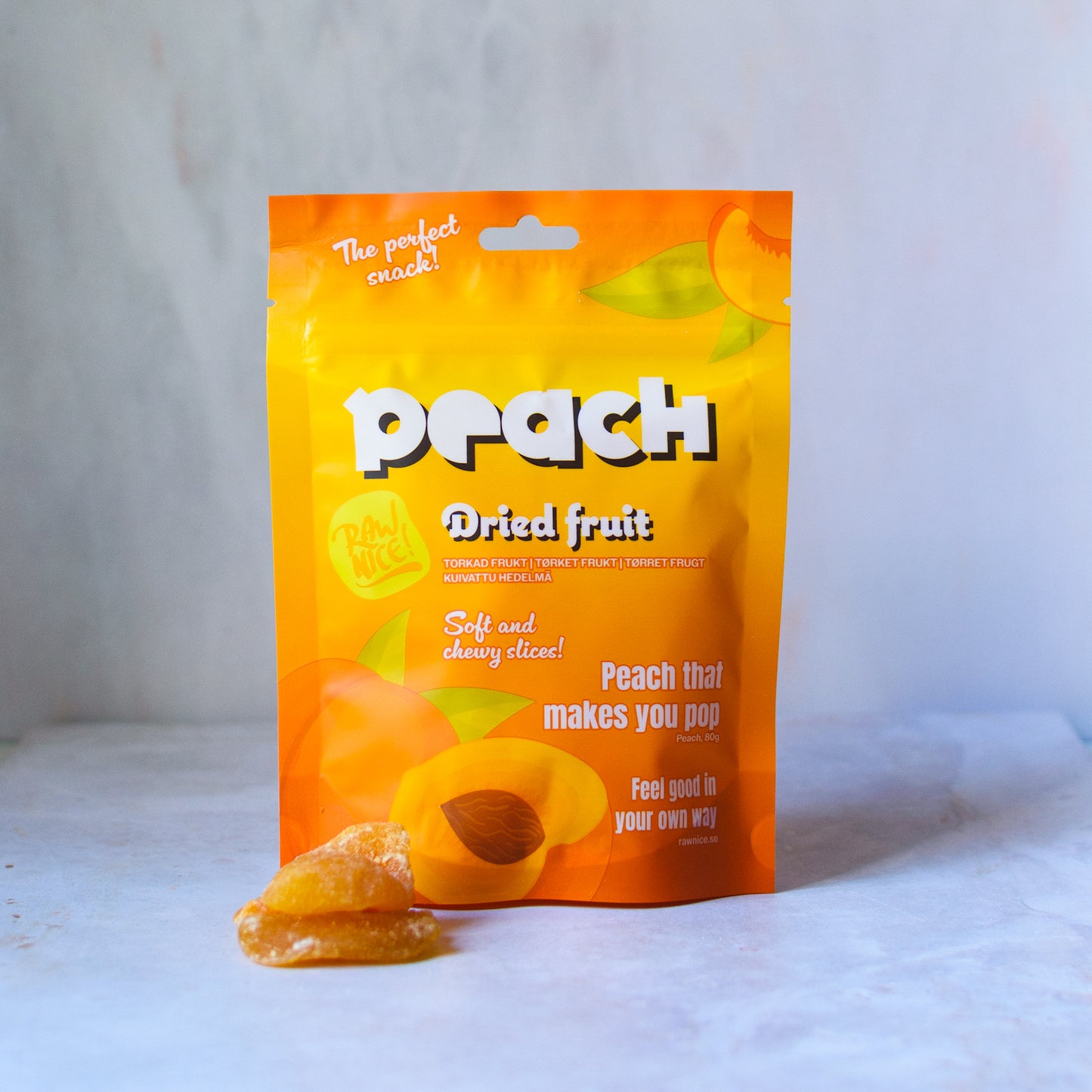 Dried Peach 80g / Box 18 pcs